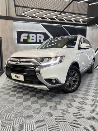 MITSUBISHI OUTLANDER 2.2 4X4 16V DIESEL 4P AUTOMÁTICO